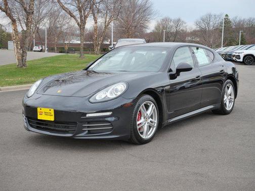 2014 Porsche Panamera 4