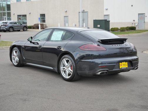 2014 Porsche Panamera 4