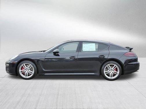 Basalt Black Metallic 2014 Porsche Panamera 4