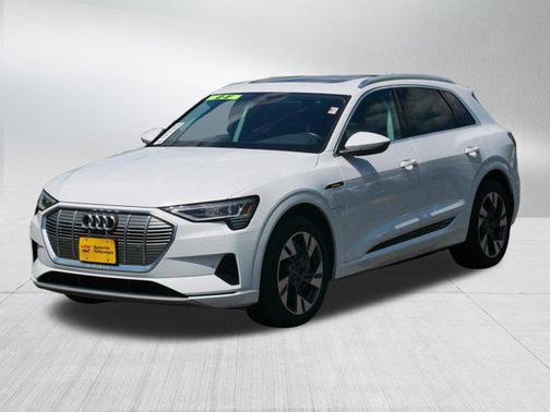 2021 Audi e-tron Premium