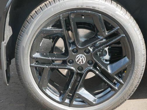 2025 Volkswagen Tiguan 2.0T SE R-Line Black 4MOTION