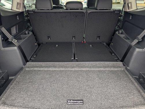 Deep Black Pearl 2026 Volkswagen Atlas 2.0T SE w/Technology 4MOTION