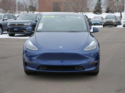 2024 Tesla Model Y Long Range Dual Motor All-Wheel Drive