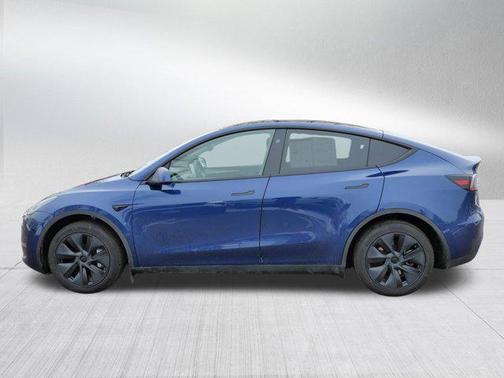 2024 Tesla Model Y Long Range Dual Motor All-Wheel Drive