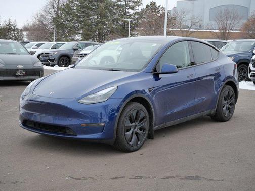 2024 Tesla Model Y Long Range Dual Motor All-Wheel Drive