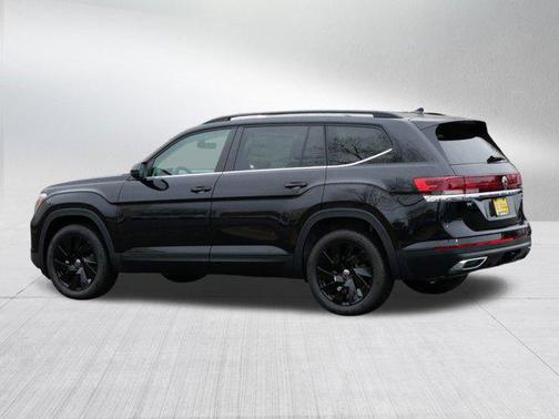 2025 Volkswagen Atlas 2.0T SE w/Technology 4MOTION