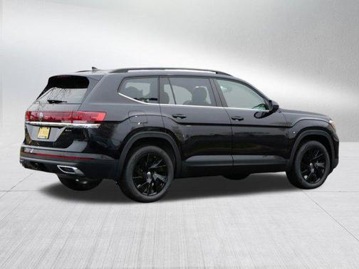 2025 Volkswagen Atlas 2.0T SE w/Technology 4MOTION