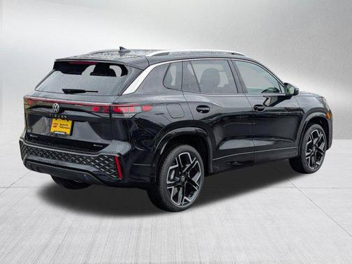 deep black pearl 2026 Volkswagen Tiguan 2.0T SEL R-Line 4MOTION