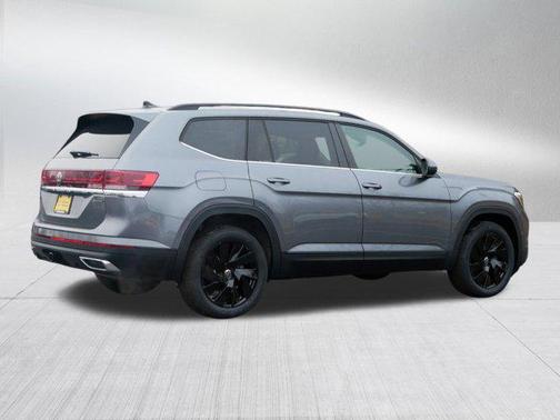 2025 Volkswagen Atlas 2.0T SE w/Technology 4MOTION
