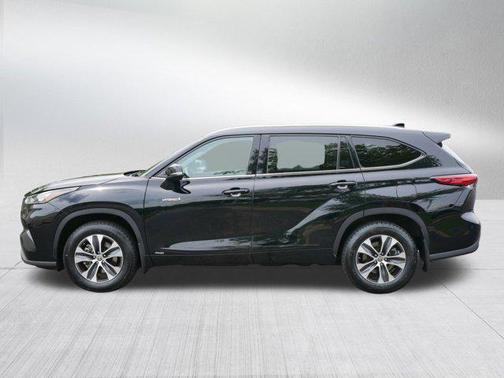 2020 Toyota Highlander Hybrid XLE