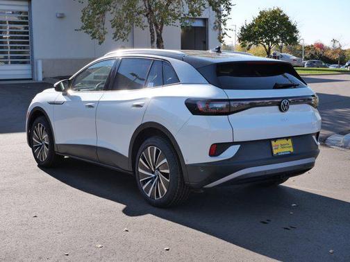 2023 Volkswagen ID.4 Pro S Plus