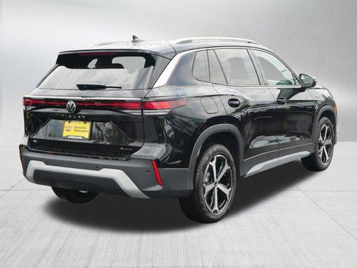 2025 Volkswagen Tiguan 2.0T SE 4MOTION