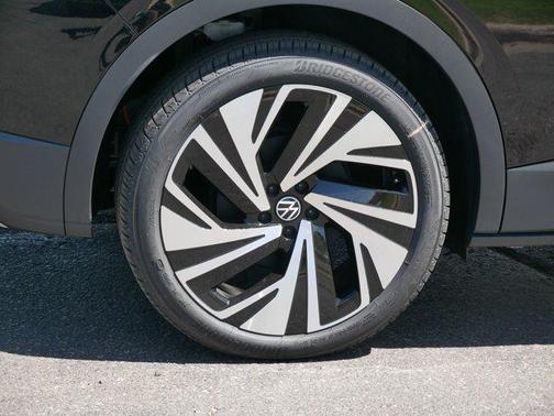 2025 Volkswagen ID.4 Pro S Plus