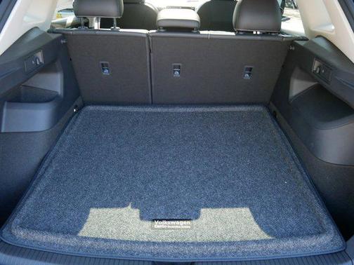 2025 Volkswagen Tiguan 2.0T SE 4MOTION