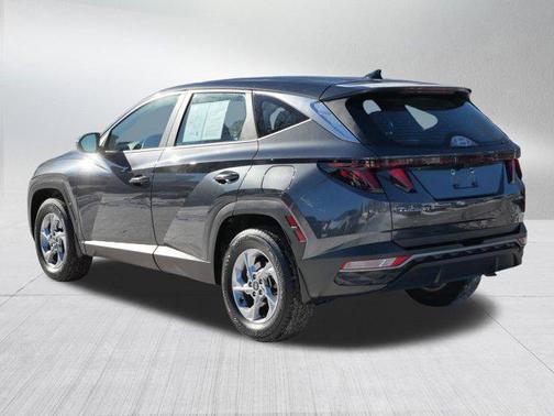 2023 Hyundai TUCSON SE