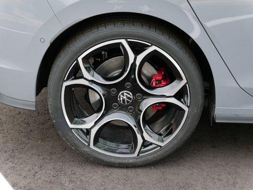 2025 Volkswagen Golf GTI 2.0T S DSG