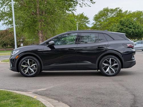 Deep Black Pearl 2023 Volkswagen ID.4 Pro S