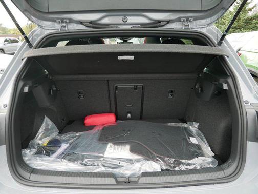 2025 Volkswagen Golf GTI 2.0T SE DSG