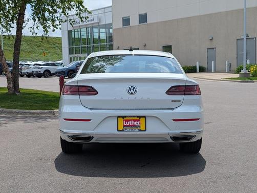 Pure White 2019 Volkswagen Arteon 2.0T SE 4MOTION
