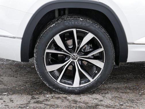 2025 Volkswagen Atlas 2.0T SEL Premium R-Line 4MOTION