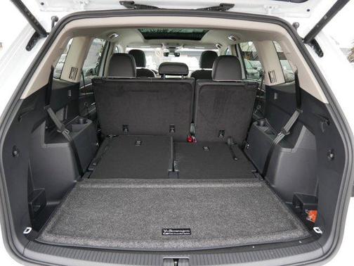 2025 Volkswagen Atlas 2.0T SEL Premium R-Line 4MOTION