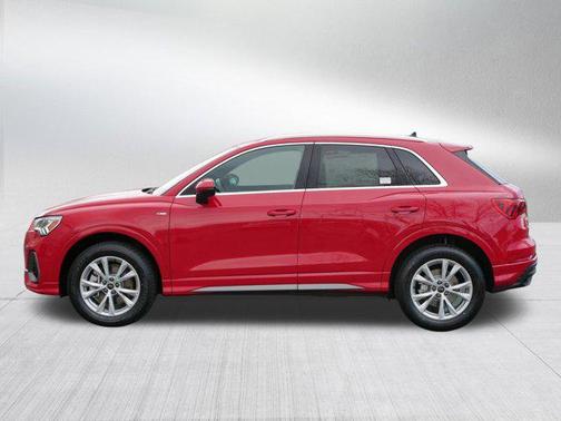 2024 Audi Q3 Premium 45 TFSI S line quattro Tiptronic