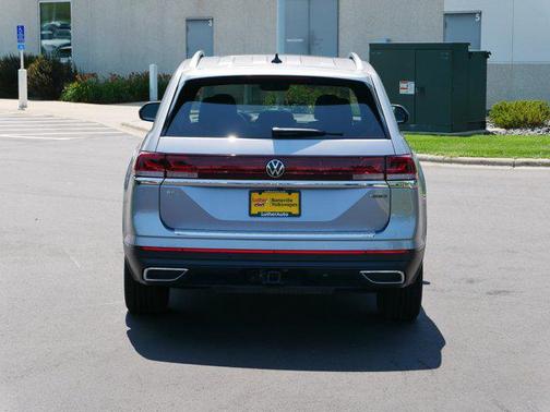 2024 Volkswagen Atlas 2.0T SEL