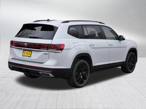 2026 Volkswagen Atlas 2.0T SE w/Technology 4MOTION