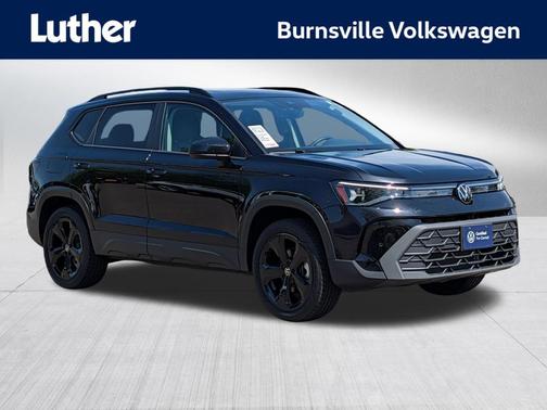 Deep Black Pearl 2025 Volkswagen Taos 1.5T SE Black