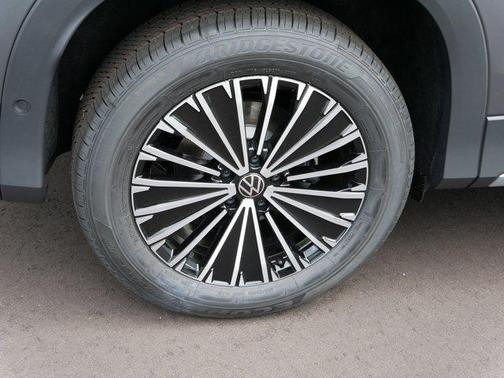 2025 Volkswagen Tiguan 2.0T S 4MOTION