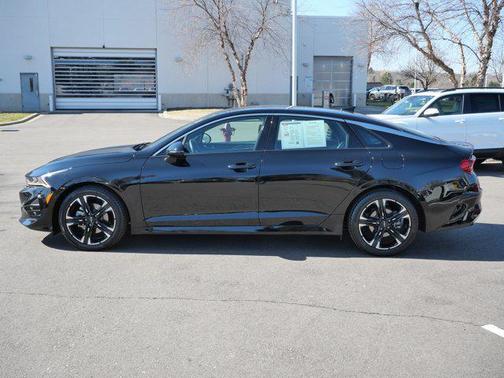 Ebony Black 2022 Kia K5 GT-Line