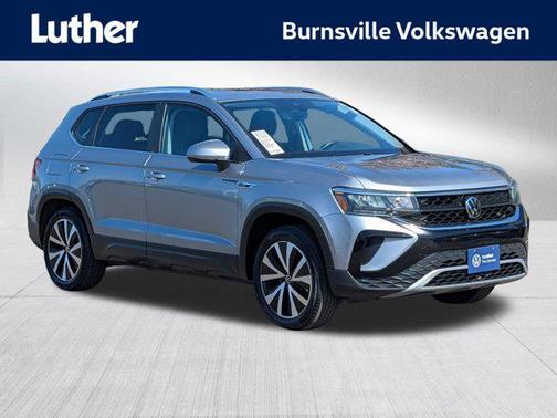 Pyrite Silver Metallic 2023 Volkswagen Taos 1.5T SE