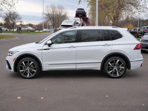 2024 Volkswagen Tiguan 2.0T SEL R-Line 4MOTION