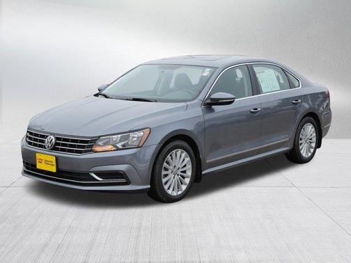 2017 Volkswagen Passat 1.8T SE