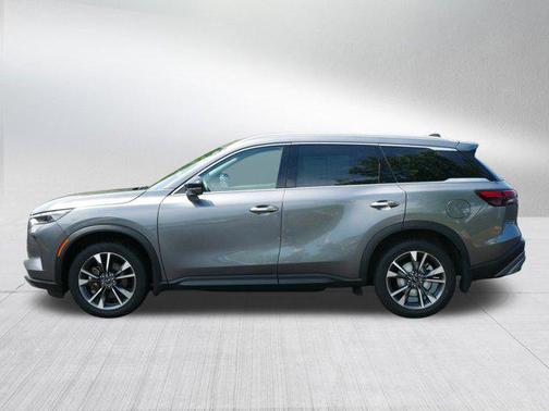 2022 INFINITI QX60 Luxe