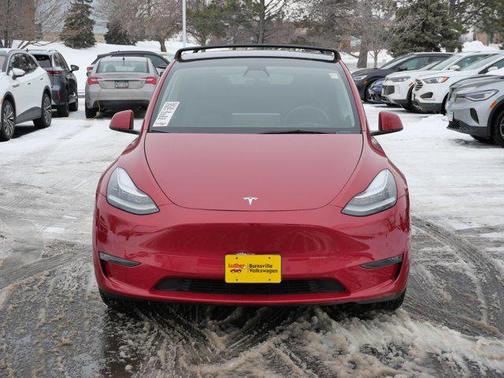 2022 Tesla Model Y Long Range Dual Motor All-Wheel Drive