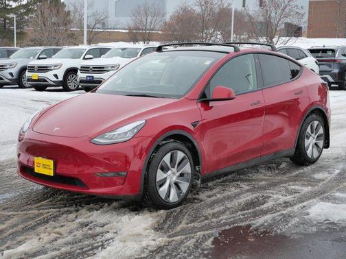2022 Tesla Model Y Long Range Dual Motor All-Wheel Drive