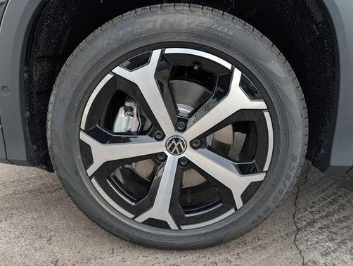 2026 Volkswagen Tiguan 2.0T SE 4MOTION