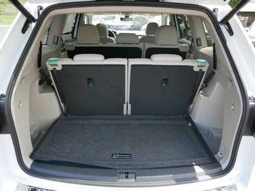 2025 Volkswagen Atlas 2.0T SEL Premium R-Line 4MOTION