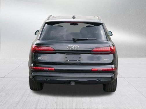 2022 Audi Q7 55 Premium Plus