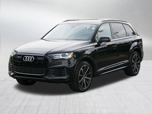 2022 Audi Q7 55 Premium Plus