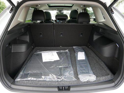 2025 Volkswagen Tiguan 2.0T SE 4MOTION