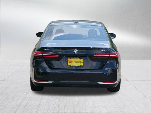 2024 BMW 530 i xDrive