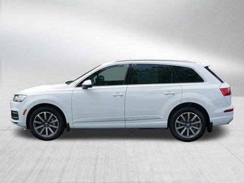 2019 Audi Q7 45 Premium Plus
