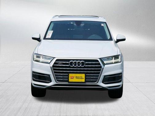 2019 Audi Q7 45 Premium Plus