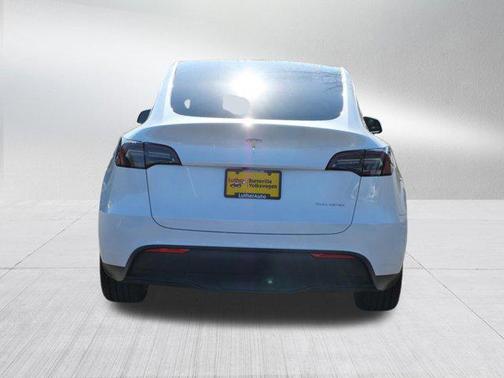 2024 Tesla Model Y Long Range Dual Motor All-Wheel Drive