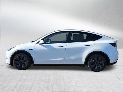2024 Tesla Model Y Long Range Dual Motor All-Wheel Drive