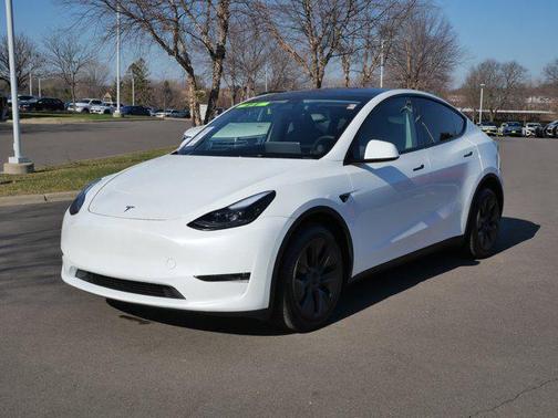 2024 Tesla Model Y Long Range Dual Motor All-Wheel Drive