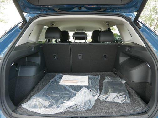 2025 Volkswagen Tiguan 2.0T SE 4MOTION