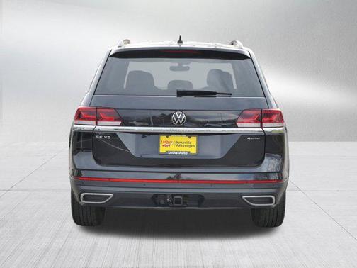 Deep Black Pearl 2023 Volkswagen Atlas 3.6L SE w/Technology